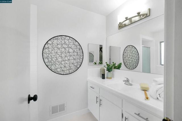61 Sullivan Dr, Moraga, CA 94556