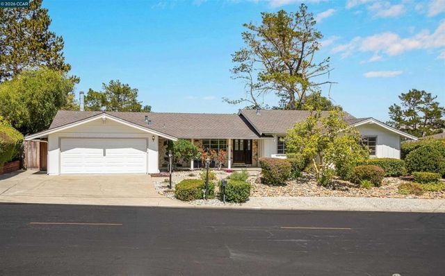 61 Sullivan Dr, Moraga, CA 94556