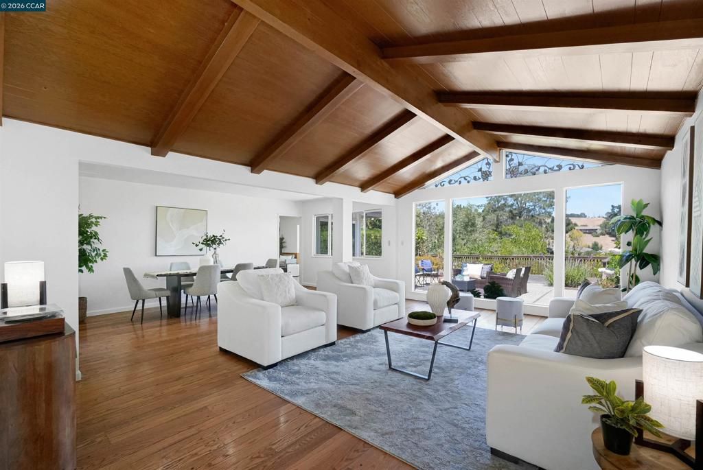 61 Sullivan Dr, Moraga, CA 94556