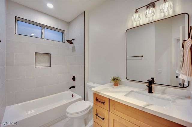 1668 Wellington Springs Avenue, Henderson, NV 89052