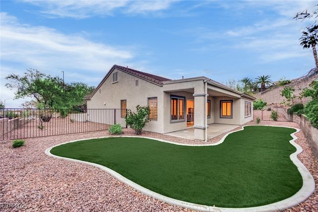 1668 Wellington Springs Avenue, Henderson, NV 89052