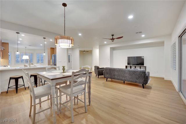 1668 Wellington Springs Avenue, Henderson, NV 89052