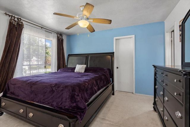 9522 Wellsworth Drive, Houston, TX 77083