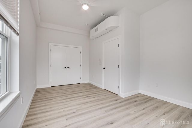 21 Station Place 401, Metuchen, NJ 08840