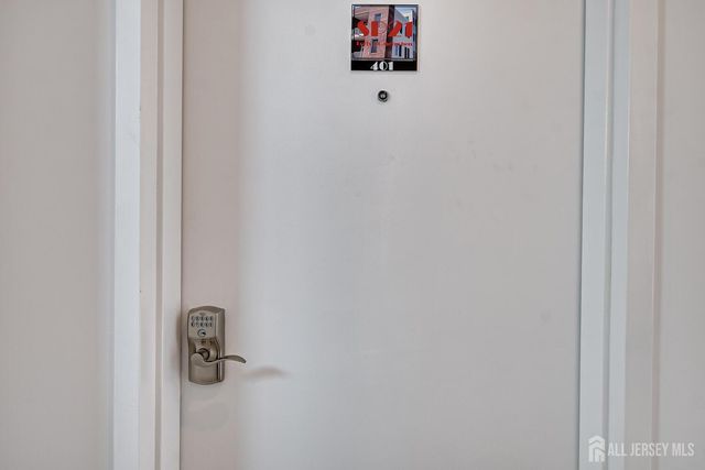 21 Station Place 401, Metuchen, NJ 08840