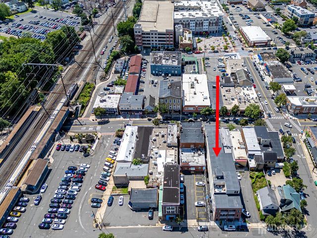 21 Station Place 401, Metuchen, NJ 08840