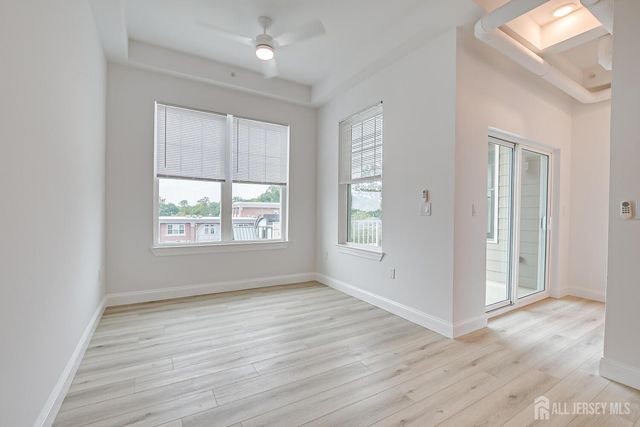 21 Station Place 401, Metuchen, NJ 08840