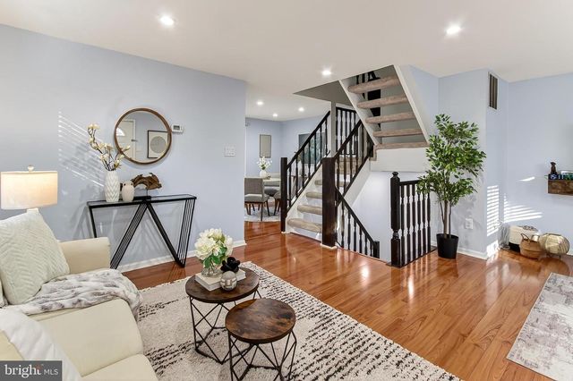 14578 OLDE KENT RD, Centreville, VA 20120