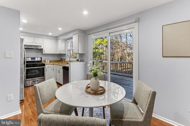 14578 OLDE KENT RD, Centreville, VA 20120