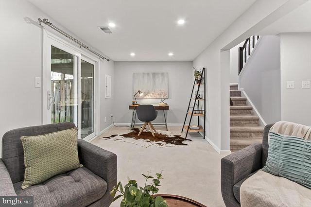 14578 OLDE KENT RD, Centreville, VA 20120