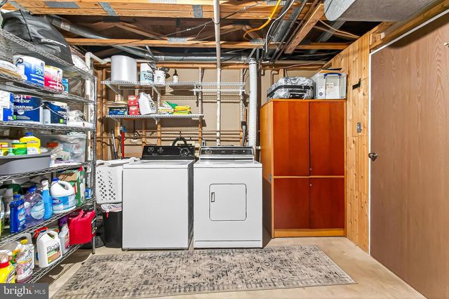 14578 OLDE KENT RD, Centreville, VA 20120