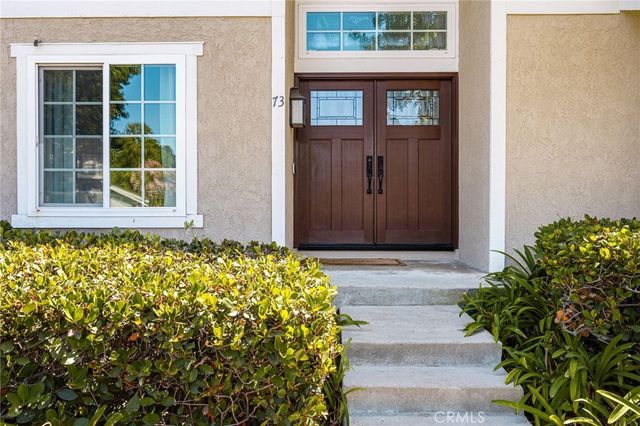 73 Weepingwood 40, Irvine, CA 92614