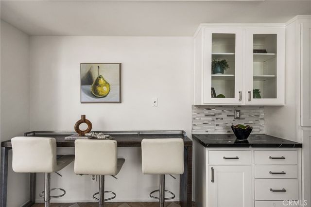 73 Weepingwood 40, Irvine, CA 92614