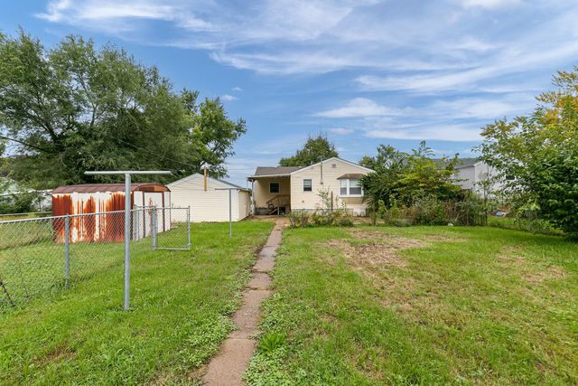 17112 10th Avenue, East Moline, IL 61244