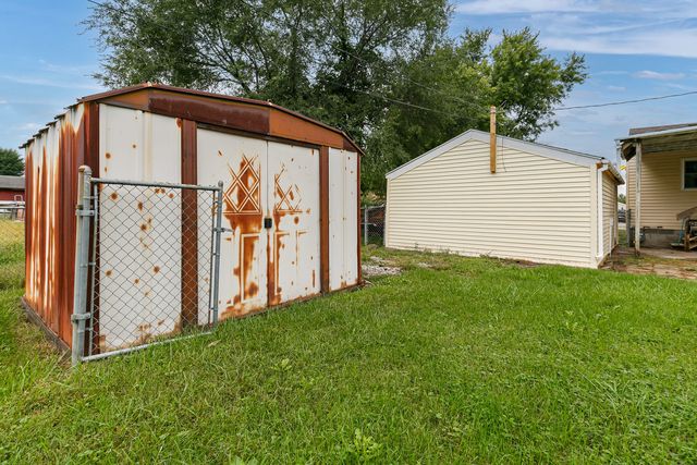 17112 10th Avenue, East Moline, IL 61244