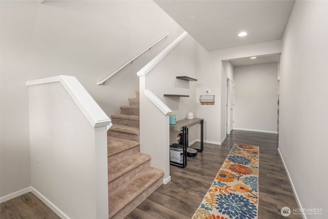 6830 Sweetgum Avenue NE, Lacey, WA 98516