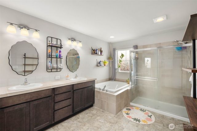 6830 Sweetgum Avenue NE, Lacey, WA 98516