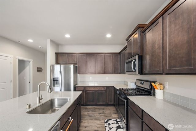 6830 Sweetgum Avenue NE, Lacey, WA 98516