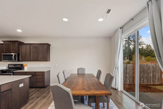 6830 Sweetgum Avenue NE, Lacey, WA 98516