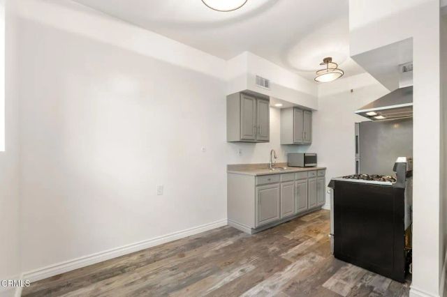 536 S Euclid Avenue 4, Pasadena, CA 91101