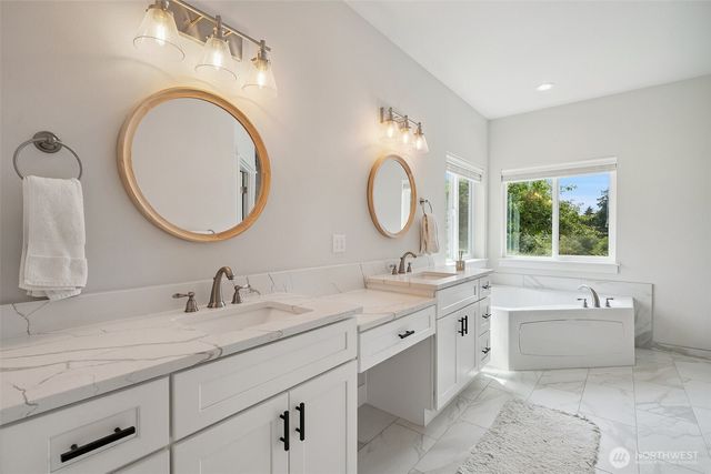 1738 Lilypad Place E, Port Orchard, WA 98366