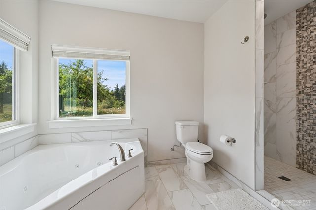 1738 Lilypad Place E, Port Orchard, WA 98366