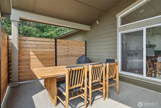 1738 Lilypad Place E, Port Orchard, WA 98366