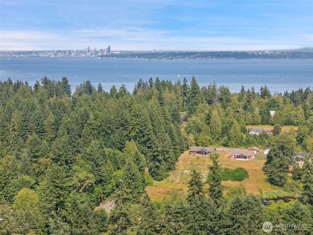 1738 Lilypad Place E, Port Orchard, WA 98366