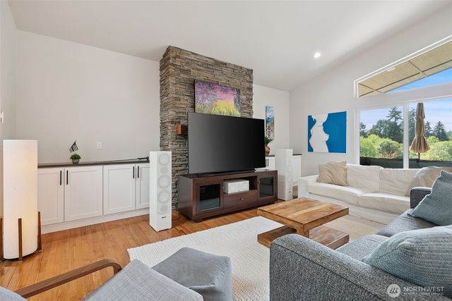 1738 Lilypad Place E, Port Orchard, WA 98366
