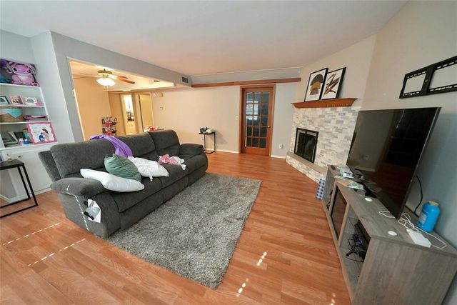 6700 N Meridian Avenue B, Oklahoma City, OK 73116