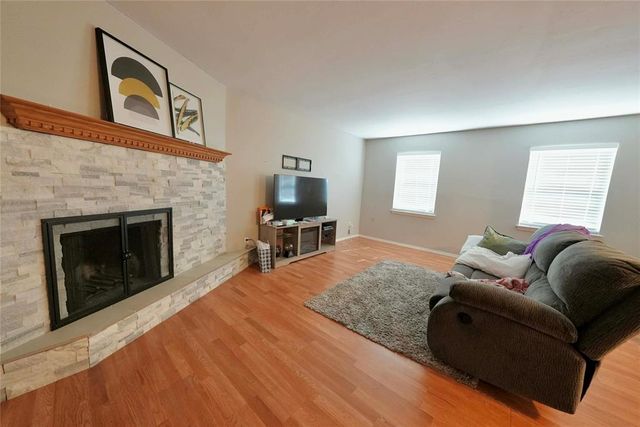 6700 N Meridian Avenue B, Oklahoma City, OK 73116