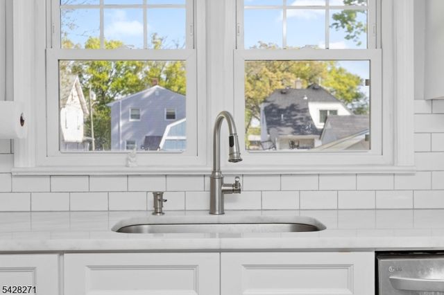 240 Beech Ave, Garwood Boro, NJ 07027