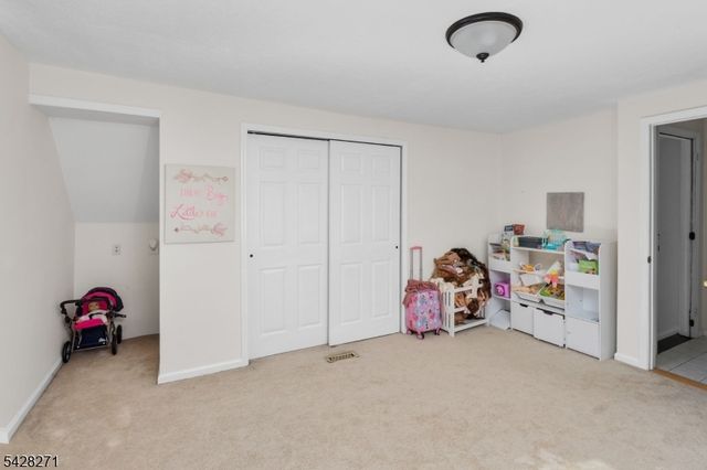 240 Beech Ave, Garwood Boro, NJ 07027