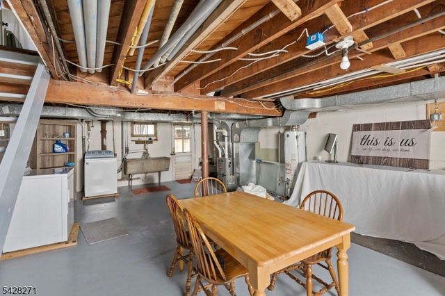240 Beech Ave, Garwood Boro, NJ 07027