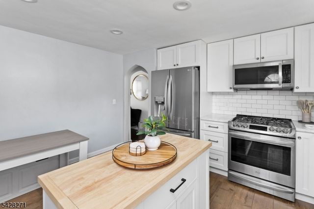 240 Beech Ave, Garwood Boro, NJ 07027