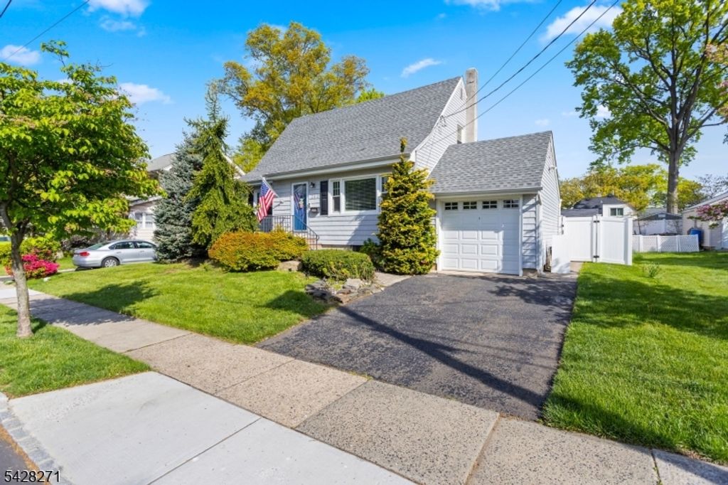 240 Beech Ave, Garwood Boro, NJ 07027