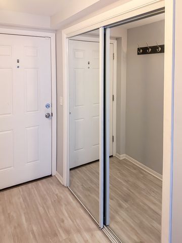 4730 N Kenneth Avenue 2G, Chicago, IL 60630