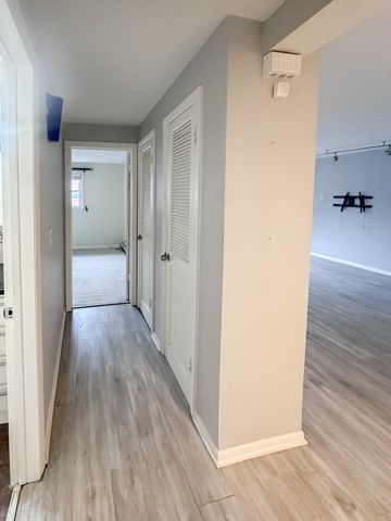 4730 N Kenneth Avenue 2G, Chicago, IL 60630