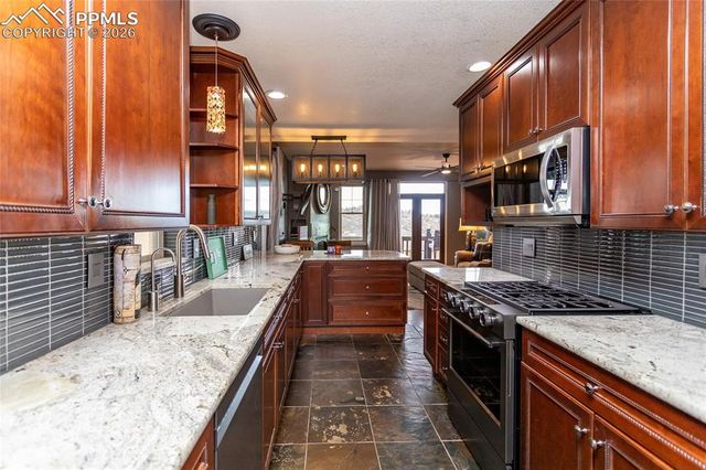 5866 Canyon Reserve Heights, Colorado Springs, CO 80919