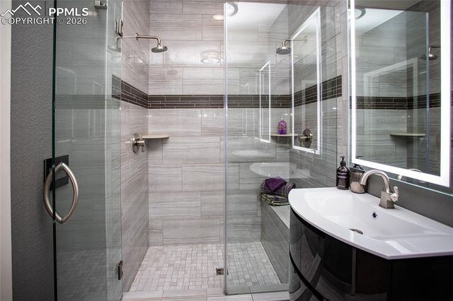 5866 Canyon Reserve Heights, Colorado Springs, CO 80919