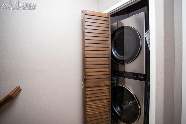 5866 Canyon Reserve Heights, Colorado Springs, CO 80919