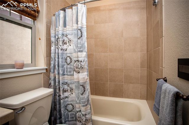 5866 Canyon Reserve Heights, Colorado Springs, CO 80919