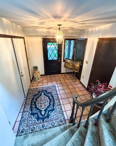 14 Hillspoint Road, Westport, CT 06880
