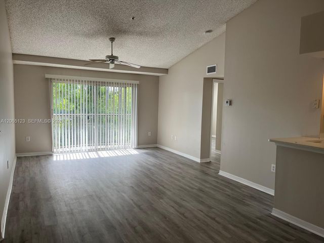 4171 N Haverhill Rd 1013, West Palm Beach, FL 33417