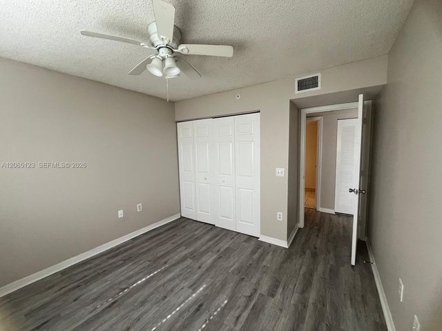 4171 N Haverhill Rd 1013, West Palm Beach, FL 33417