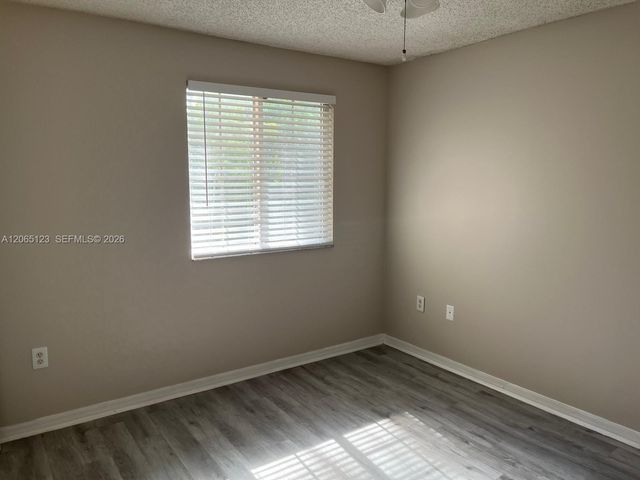4171 N Haverhill Rd 1013, West Palm Beach, FL 33417