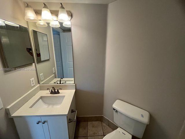 4171 N Haverhill Rd 1013, West Palm Beach, FL 33417