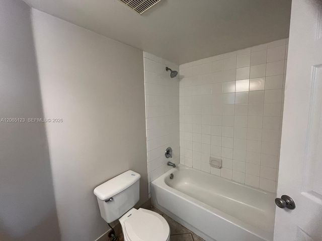 4171 N Haverhill Rd 1013, West Palm Beach, FL 33417