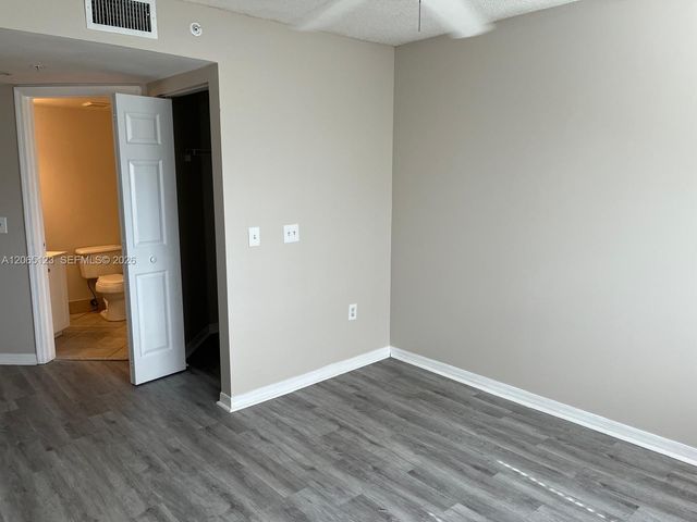 4171 N Haverhill Rd 1013, West Palm Beach, FL 33417