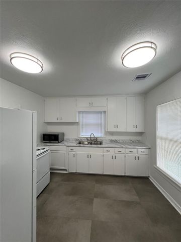 503 Ross Street Street, La Marque, TX 77568